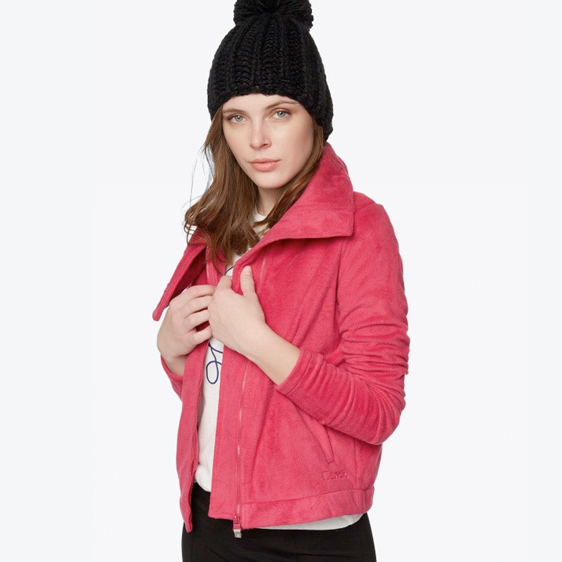 CHAQUETA CHICA BENCH DIFFERENCE