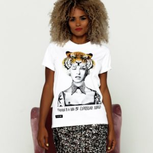 CAMISETA UNISEX BE HAPPINESS LINDA EVANGELISTA BLANCA